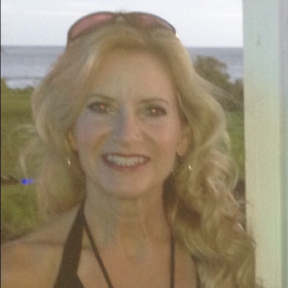 Meet your Posher, Laurie - Picture 1 of 1